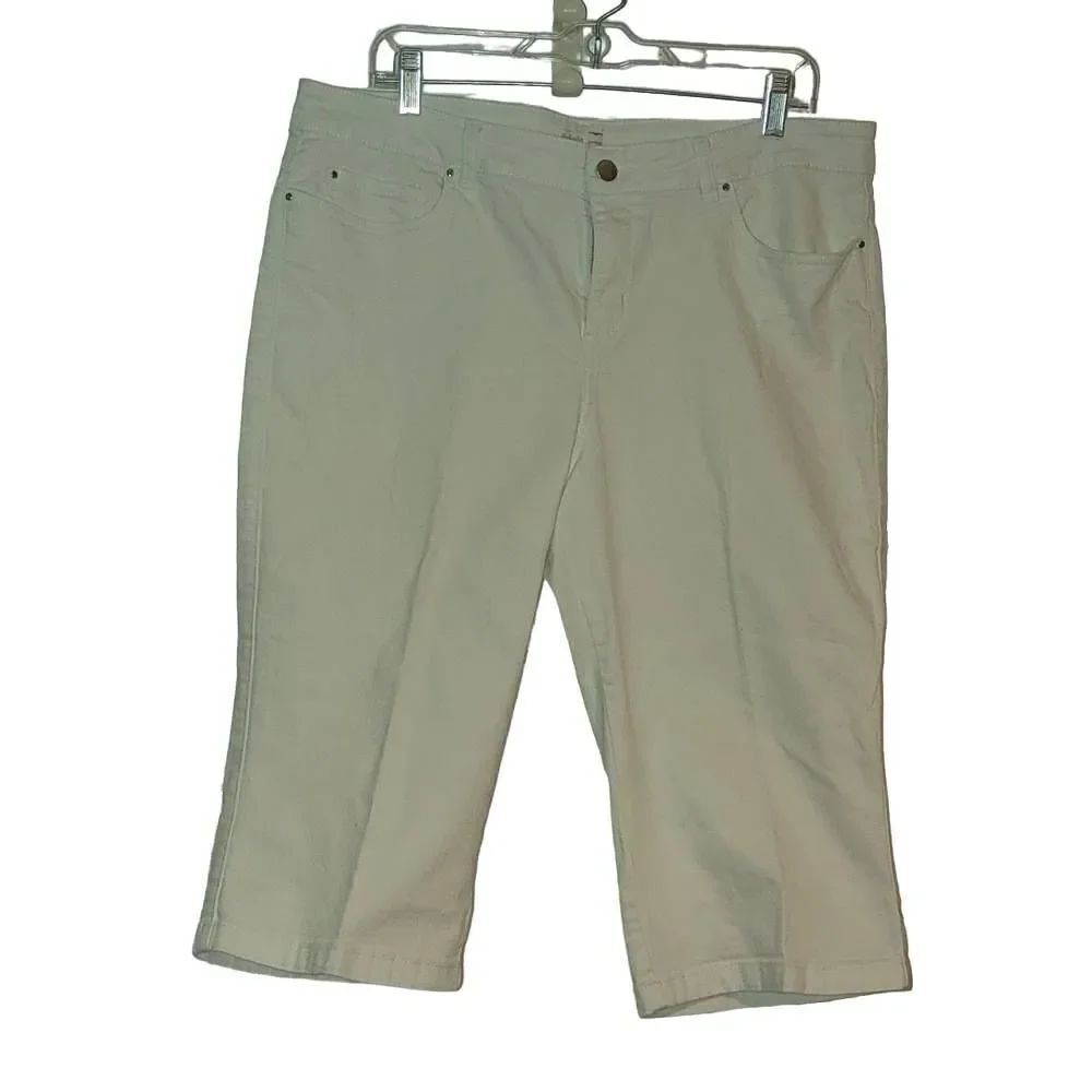 Rafaela sport ladies size 16 straight white denim Capris